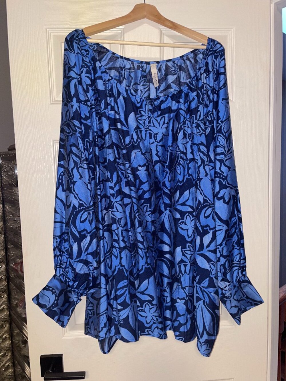 Torrid Blue Floral Long Sleeve Blouse/Tunic – Size 5 BNWOT